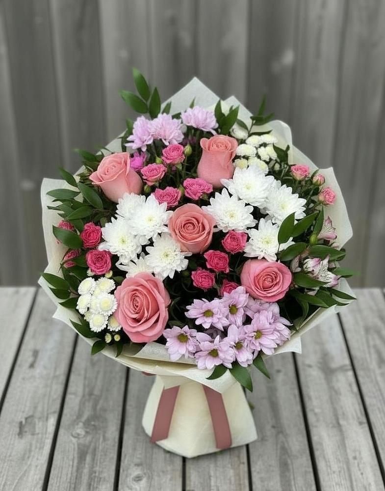 Букет цветов из: Альстромерии, Гвоздики, Розы и Хризантемы в Дровяной
