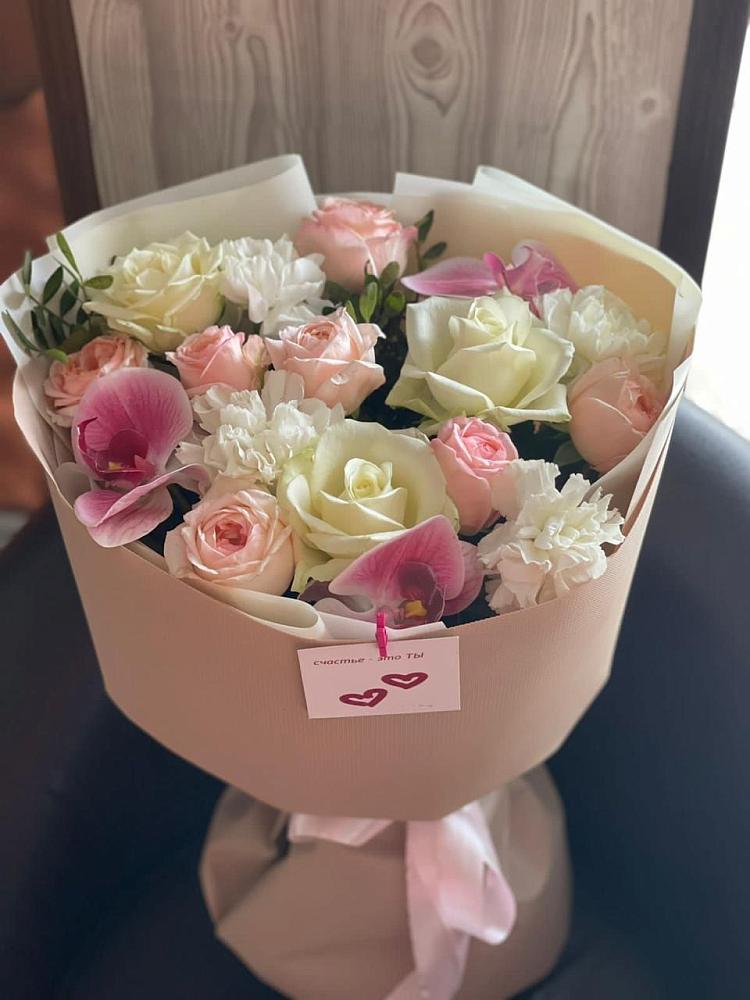 Букет цветов из: Орхидеи, Розы и Гвоздики в Дровяной