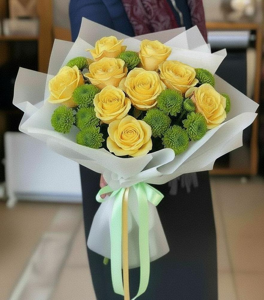 Букет цветов из: Хризантемы и Розы в Дровяной