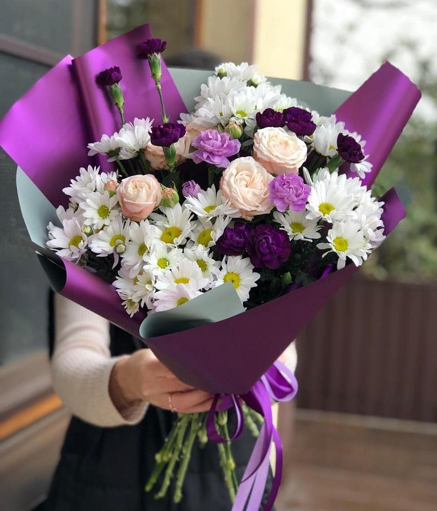 Букет цветов из: Хризантемы, Гвоздики и Розы в Дровяной