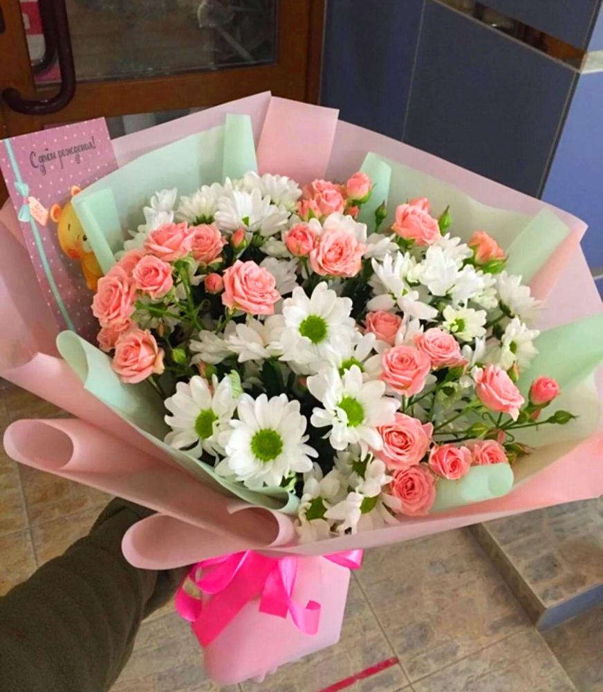 Букет цветов из: Розы и Хризантемы в Дровяной