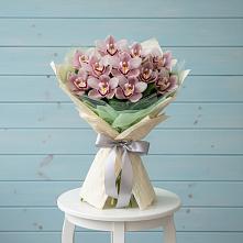 Букет цветов из:  Орхидеи и Розы #REPLACE_PRED# Дровяной