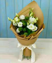 Букет цветов из:  Хризантемы и Лизиантусы #REPLACE_PRED# Дровяной