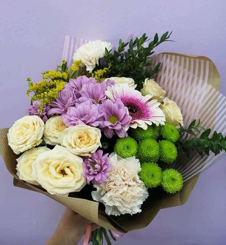 Букет цветов из: Хризантемы, Розы, Гвоздики и Герберы в Дровяной