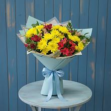 Букет цветов из:  Альстромерии и Хризантемы в Дровяной