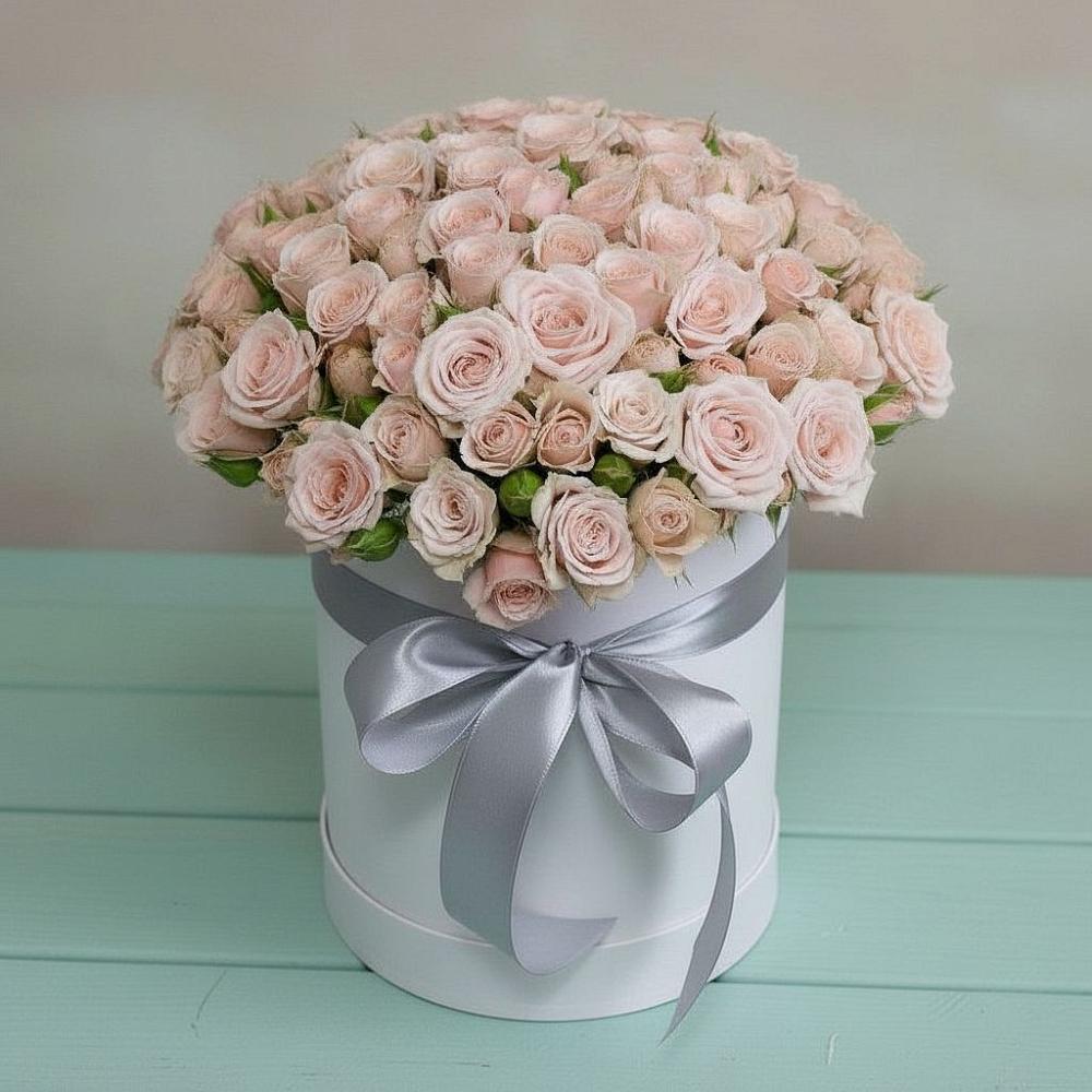 Цветочная композиция из Розы в шляпной коробке в Дровяной